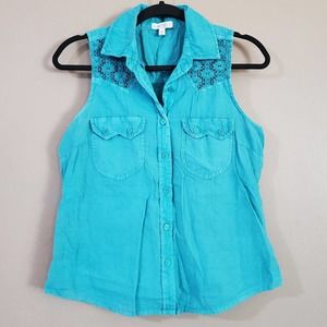 Love Fire Womens Western Style Top Size M Teal Sleeveless Lace Cut Out Button Up